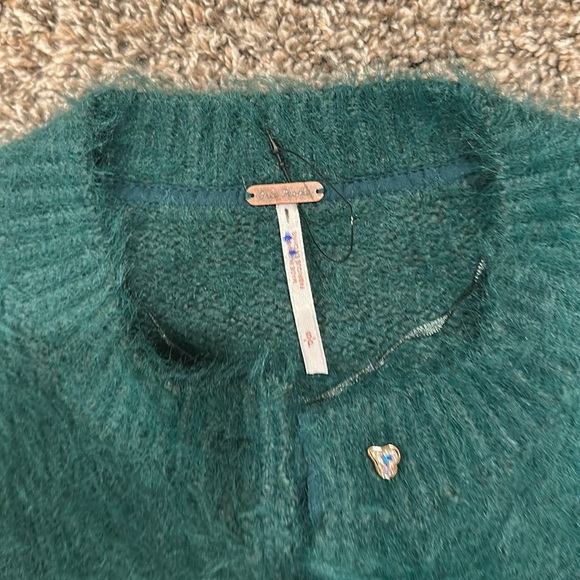 Free People Celeste Cardi Sweater Top in Uncut Emerald Small - Picture 7 of 9